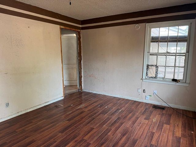 4000 NW 15th Street, Oklahoma City, OK 73107