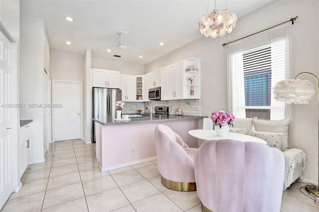 6928 NW 33rd St 6928, Margate, FL 33063