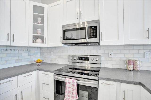 6928 NW 33rd St 6928, Margate, FL 33063