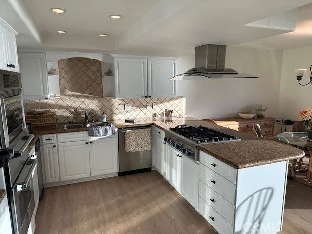 250 Avenida Lobeiro C, San Clemente, CA 92672