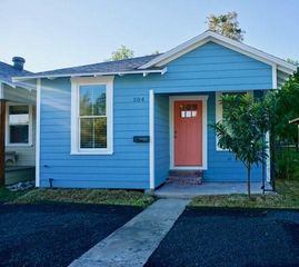304 E 33rd Street, Houston, TX 77018