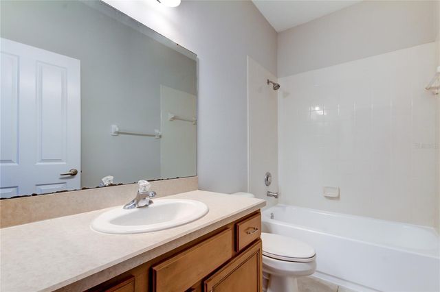 14606 BOURNEMOUTH ROAD, Tampa, FL 33626