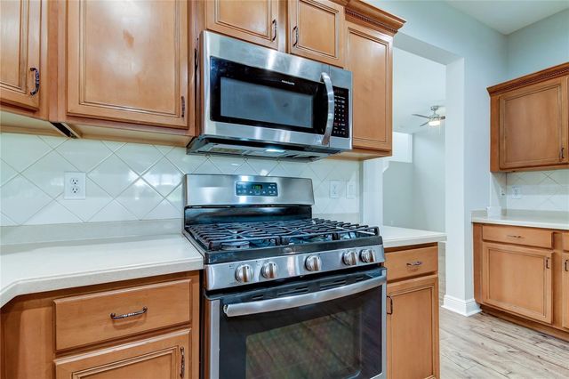 14606 BOURNEMOUTH ROAD, Tampa, FL 33626