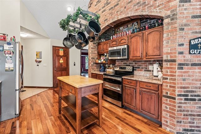 281 Locust Court, Beavercreek, OH 45440