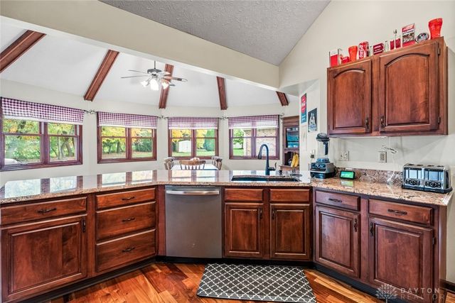 281 Locust Court, Beavercreek, OH 45440