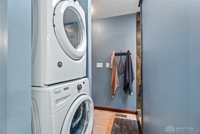 281 Locust Court, Beavercreek, OH 45440