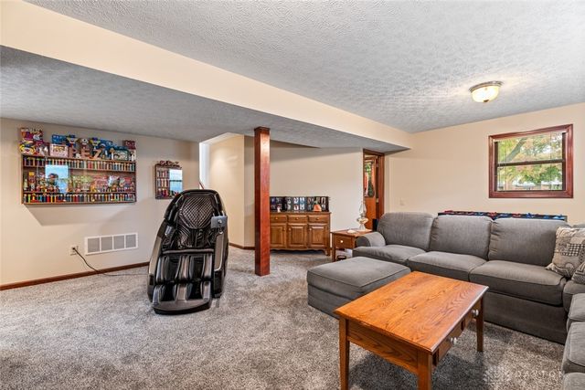 281 Locust Court, Beavercreek, OH 45440