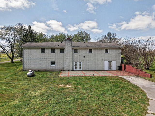 502 Corders Crossroads Rd, Fayetteville, TN 37334