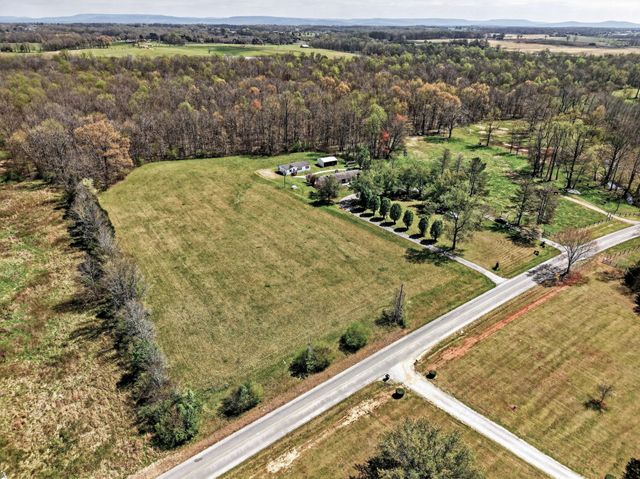 502 Corders Crossroads Rd, Fayetteville, TN 37334