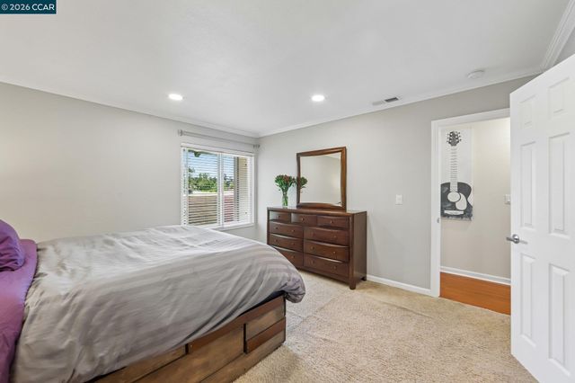 825 Oak Grove Rd 40, Concord, CA 94518