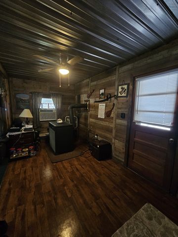 25751 SR 108, Gruetli Laager, TN 37339