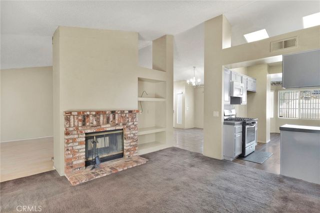 14671 Ponderosa Ranch Road, Victorville, CA 92392