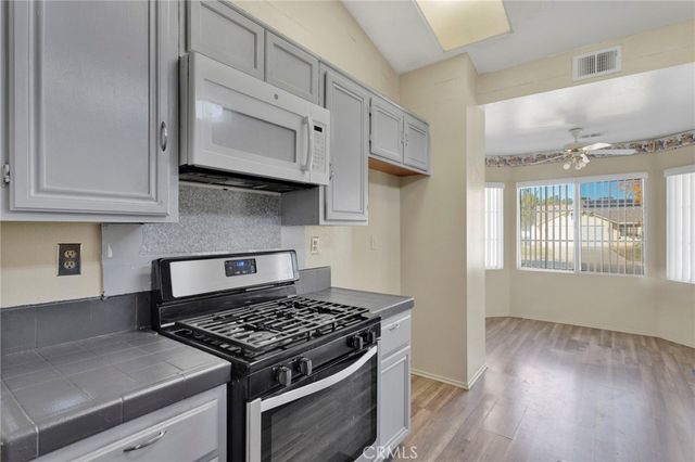 14671 Ponderosa Ranch Road, Victorville, CA 92392