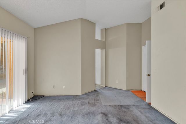 14671 Ponderosa Ranch Road, Victorville, CA 92392