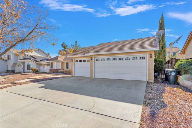 14671 Ponderosa Ranch Road, Victorville, CA 92392