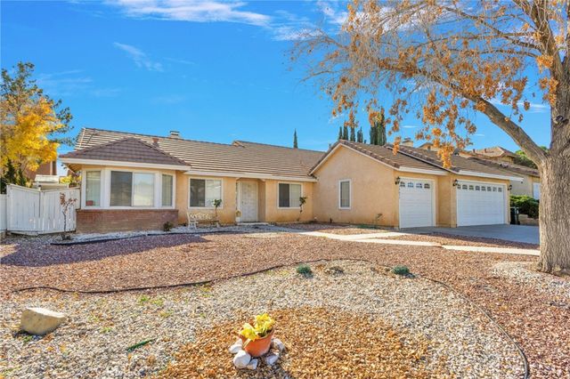 14671 Ponderosa Ranch Road, Victorville, CA 92392