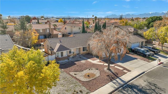 14671 Ponderosa Ranch Road, Victorville, CA 92392