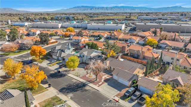 14671 Ponderosa Ranch Road, Victorville, CA 92392