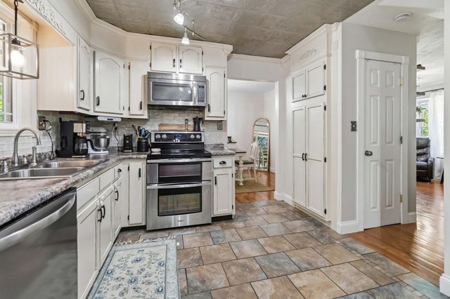 22 Taylor Subdivision Road, London, KY 40744