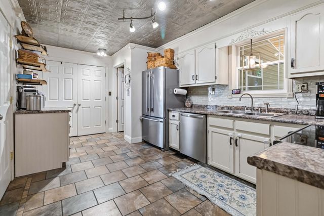 22 Taylor Subdivision Road, London, KY 40744