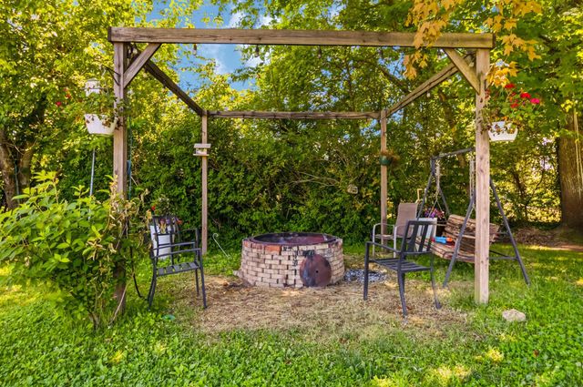 22 Taylor Subdivision Road, London, KY 40744