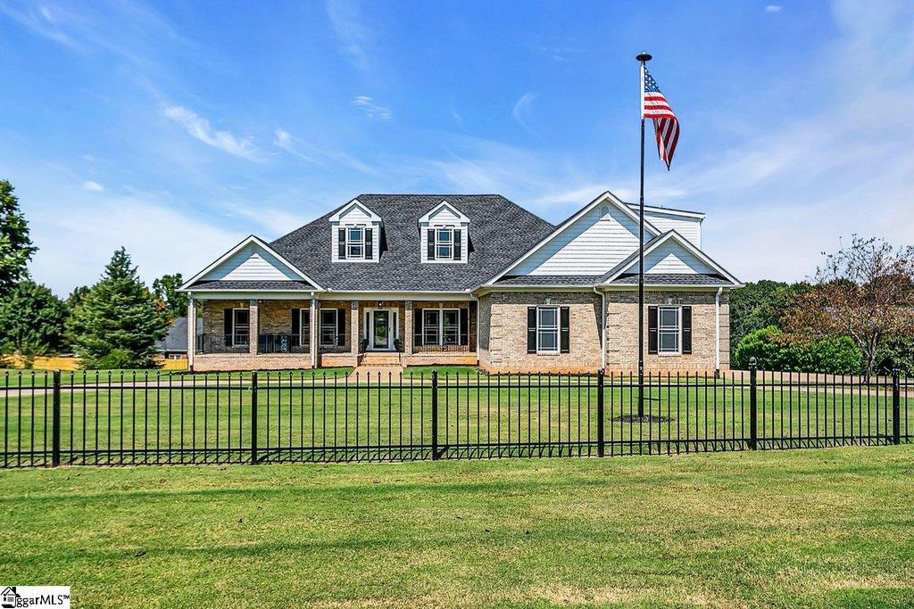 15 Hindman Road, Travelers Rest, SC 29690