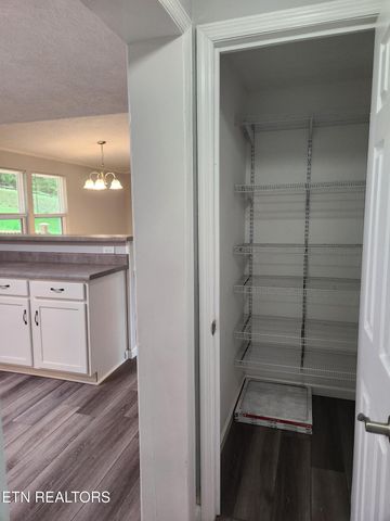 2208 Rifle Range Drive, Knoxville, TN 37918