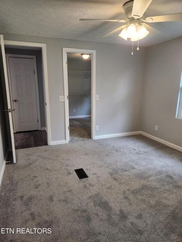 2208 Rifle Range Drive, Knoxville, TN 37918