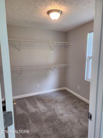 2208 Rifle Range Drive, Knoxville, TN 37918