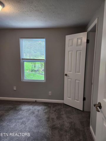2208 Rifle Range Drive, Knoxville, TN 37918
