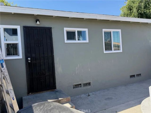 695 W 17th St, San Bernardino, CA 92405