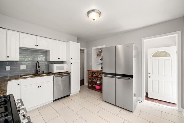 1780 NW 81st Street, Clive, IA 50325