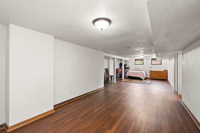 1780 NW 81st Street, Clive, IA 50325