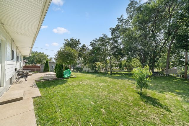 1780 NW 81st Street, Clive, IA 50325