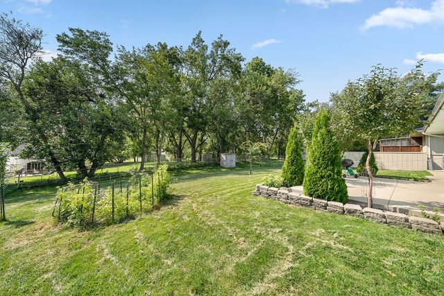 1780 NW 81st Street, Clive, IA 50325