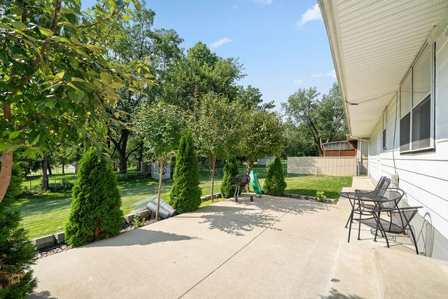 1780 NW 81st Street, Clive, IA 50325