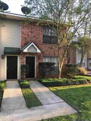 909 W Tony St #D, Gonzales, LA 70737