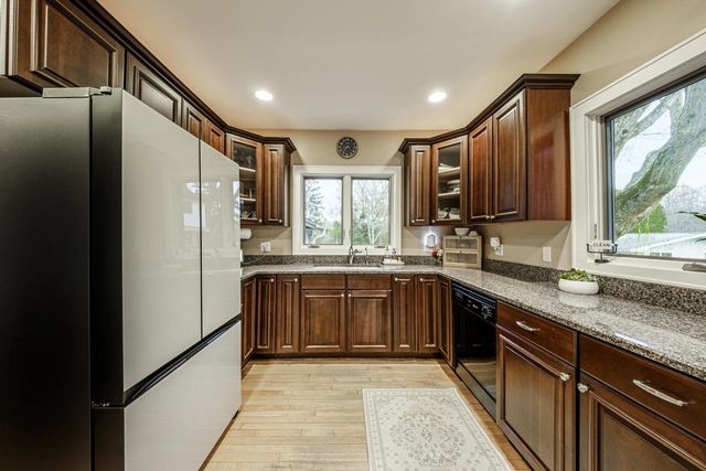 16355 Coronado COURT, Brookfield, WI 53005