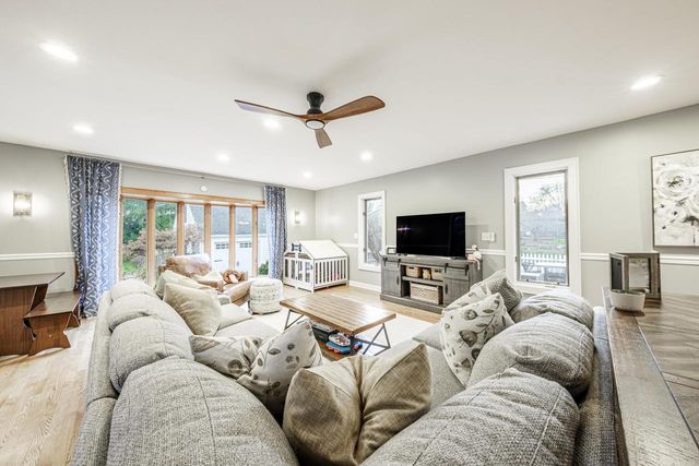 16355 Coronado COURT, Brookfield, WI 53005