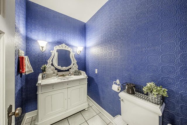 16355 Coronado COURT, Brookfield, WI 53005