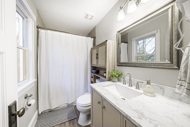 16355 Coronado COURT, Brookfield, WI 53005