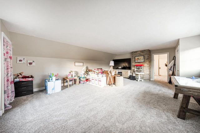 16355 Coronado COURT, Brookfield, WI 53005