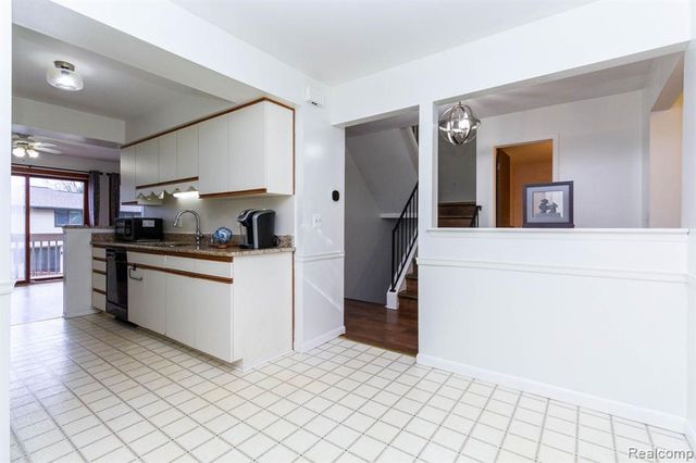 1146 Concord Court, Northville, MI 48167