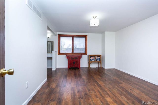 1146 Concord Court, Northville, MI 48167