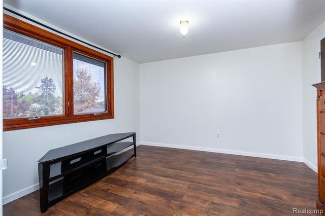 1146 Concord Court, Northville, MI 48167