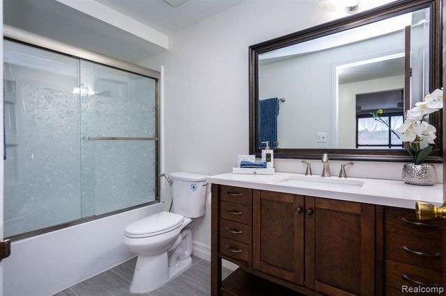 1146 Concord Court, Northville, MI 48167