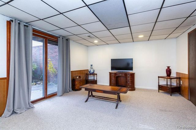 1146 Concord Court, Northville, MI 48167