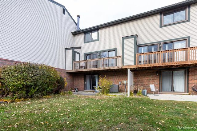 1146 Concord Court, Northville, MI 48167