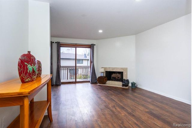 1146 Concord Court, Northville, MI 48167