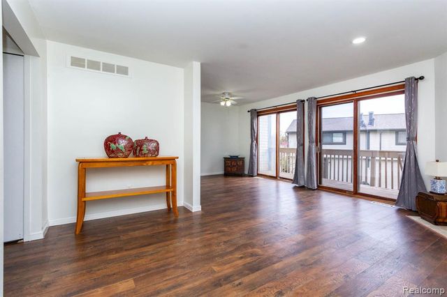 1146 Concord Court, Northville, MI 48167